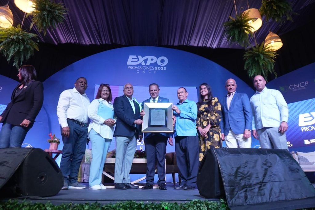 CNCP Reconoce trayectoria viceministro Mipymes Jorge Morales