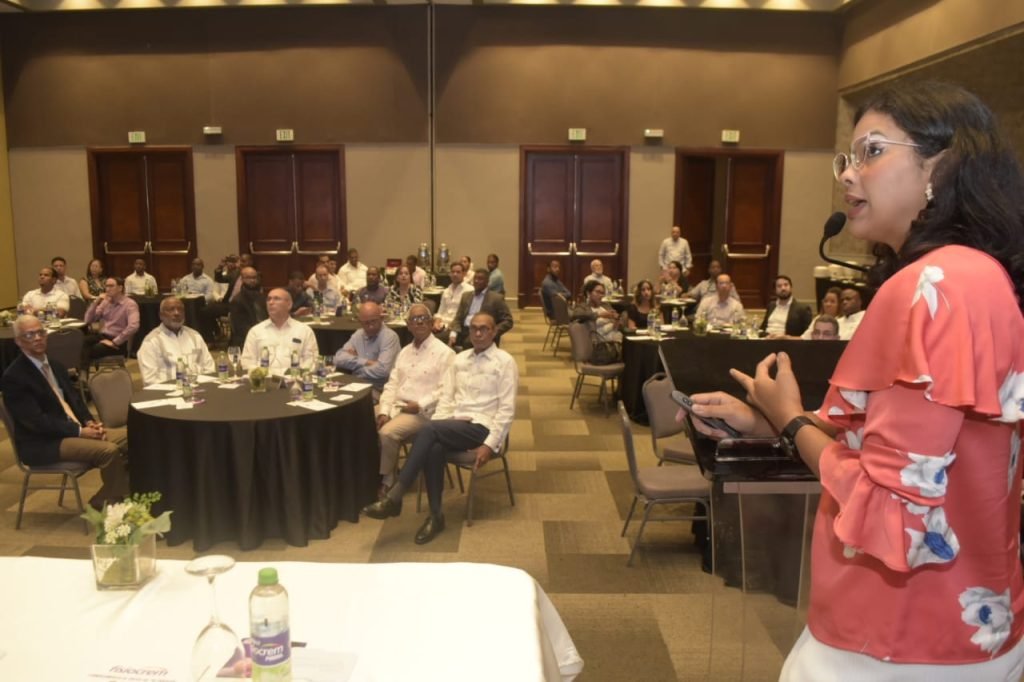 Federación Dominicana de Medicina del Deporte imparte conferencia Prevención de Lesiones Deportivas