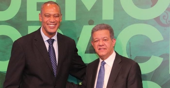 Leonel y Payano felicitan a Las Reinas del Caribe