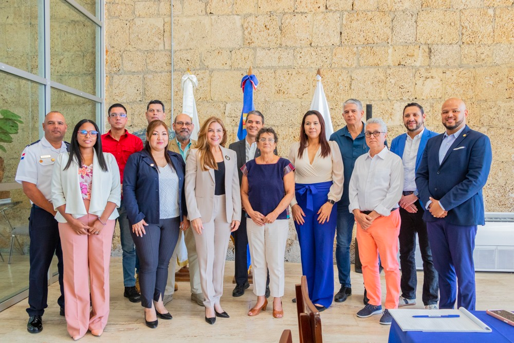 Carolina Mejía encabeza primer encuentro de ‘Vulnerabilidad Sísmica en Ciudades Capitales de Centroamérica, México y El Caribe’ realizado en Santo Domingo