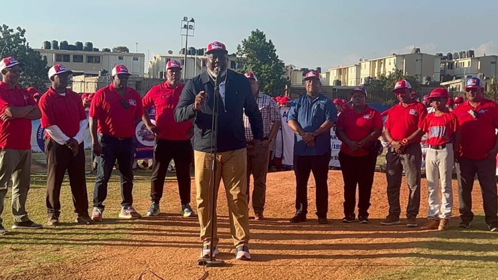 ABEPROSADO inaugura torneo municipal U12 dedicado al dirigente de los Tigres del Licey Gilbert Gómez