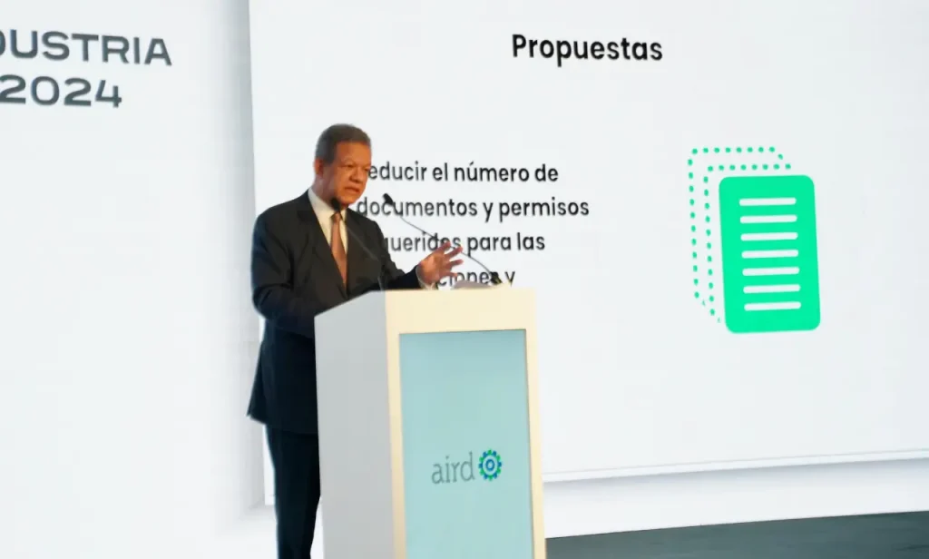 Leonel presenta un conjunto de propuestas de desarrollo al sector industrial dominicano
