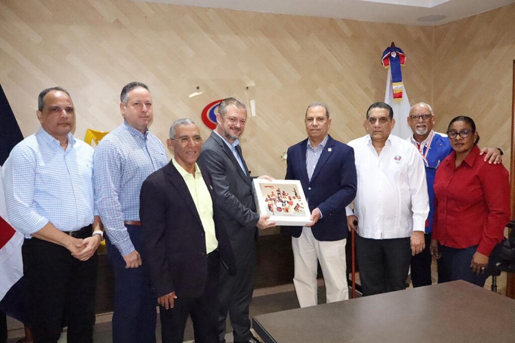 COD recibe visita presidente Comité Paralímpico Internacional