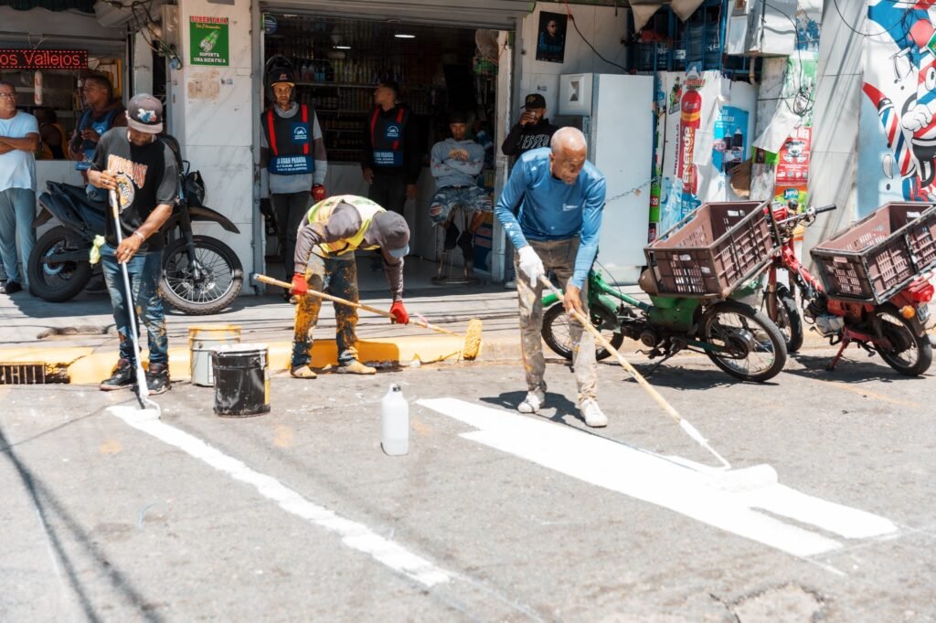 Alcaldía del DN inicia intervención integral en sectores de los kilómetros de la avenida Independencia