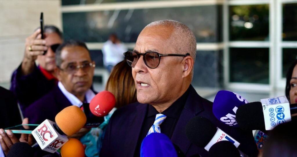 Tribunal Superior Administrativo fija audiencia de medida cautelar elevada por ADOCCO contra el INTRANT