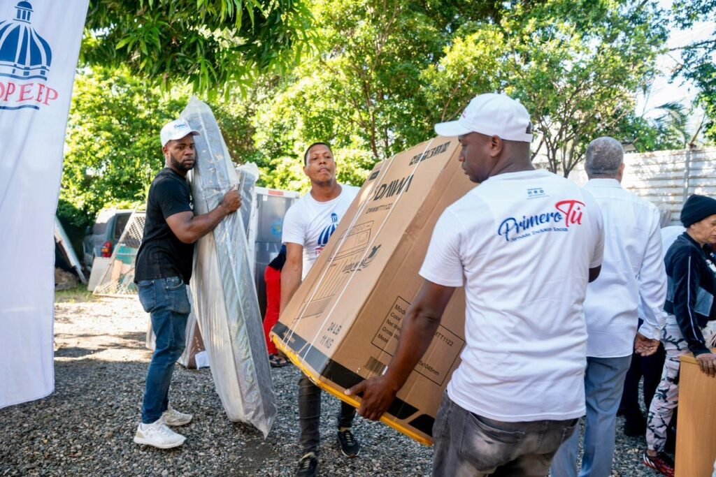 Propeep y Plan Social brindan apoyo a familias ocoeñas afectadas por las lluvias de Melissa