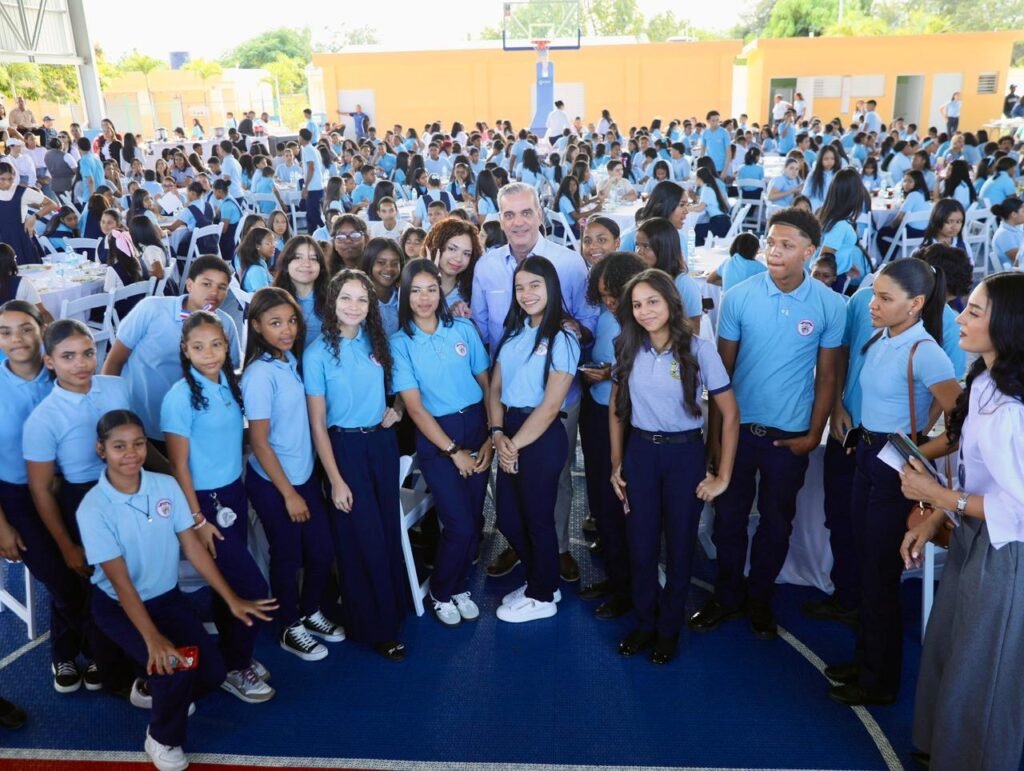 Presidente Abinader resalta instalación de hub digital de Google y afirma que fortalecerá la educación, la innovación tecnológica y generará empleos especializados para los jóvenes dominicanos