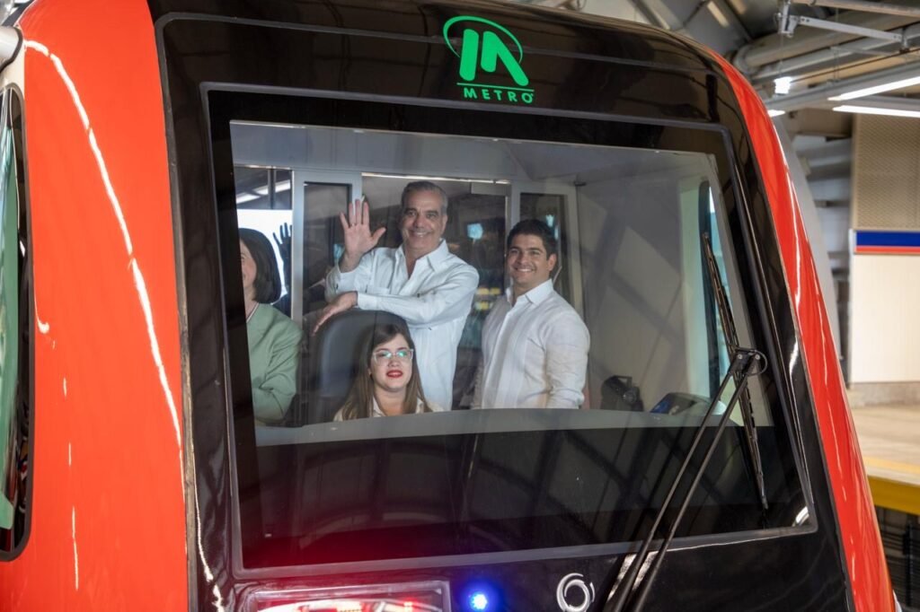 Presidente Abinader pone en marcha Línea 2C del Metro de Santo Domingo que beneficiará a más de un millón de habitantes de Los Alcarrizos y zonas aledañas en SDO