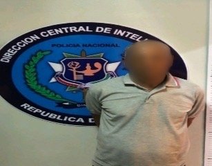 Policía Nacional ocupa tragamonedas clandestinas, recupera objetos robados y captura hombre acusado de tentativa de homicidio