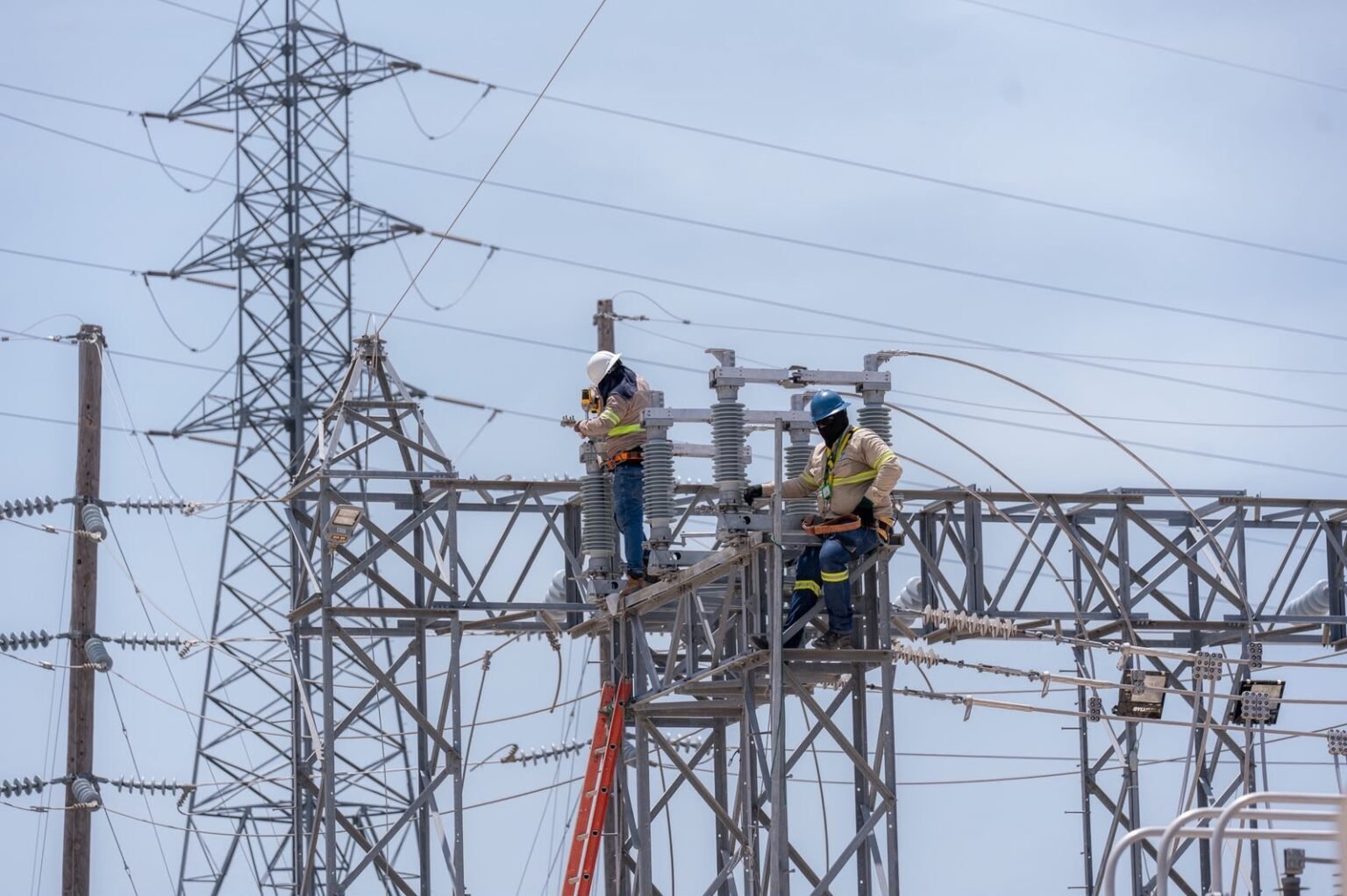 ETED ejecutará apertura de línea de transmisión en Pedernales para realizar pruebas técnicas.