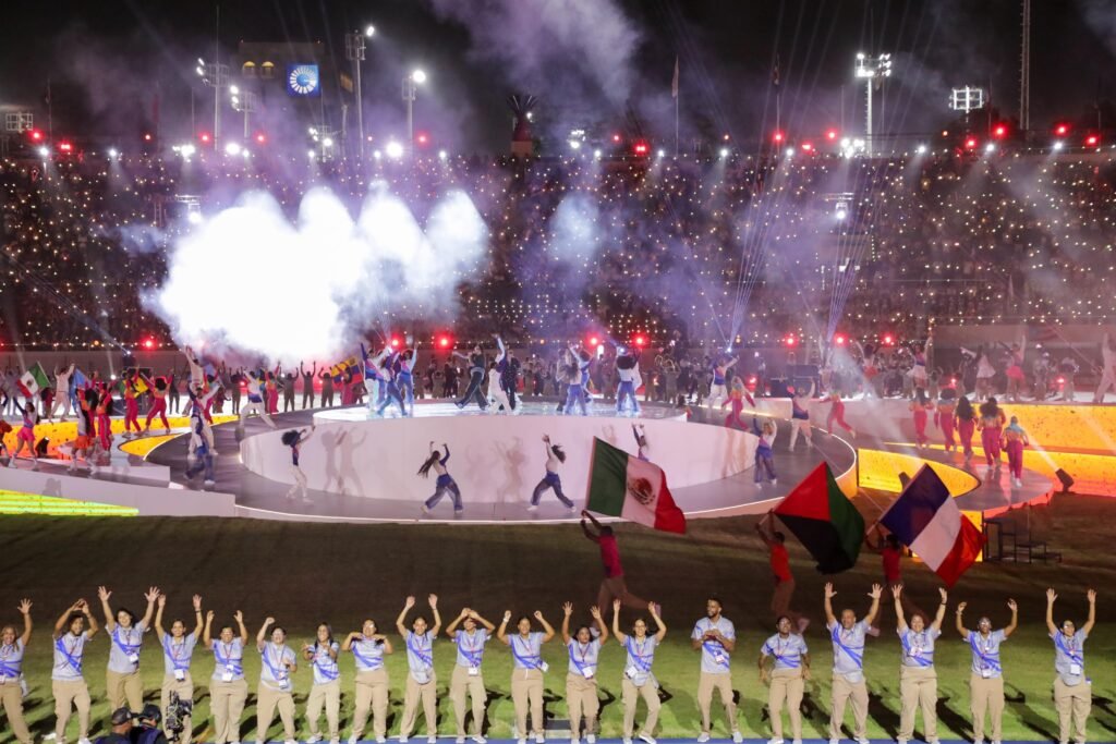 Presidente Abinader, junto a la vicepresidenta y primera dama, dejó abiertos los XXV Juegos Centroamericanos y del Caribe Santo Domingo 2026, en una impresionante ceremonia inaugural con despliegue de luces y uso de tecnología
