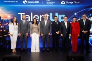 Presidente Abinader participa en lanzamiento de “Talent Up”, iniciativa regional del Banco BID, Google Cloud y Cisco Networking Academy que ofrecerá 15 mil becas para impulsar el talento digital dominicano de cara a la industria 5.0