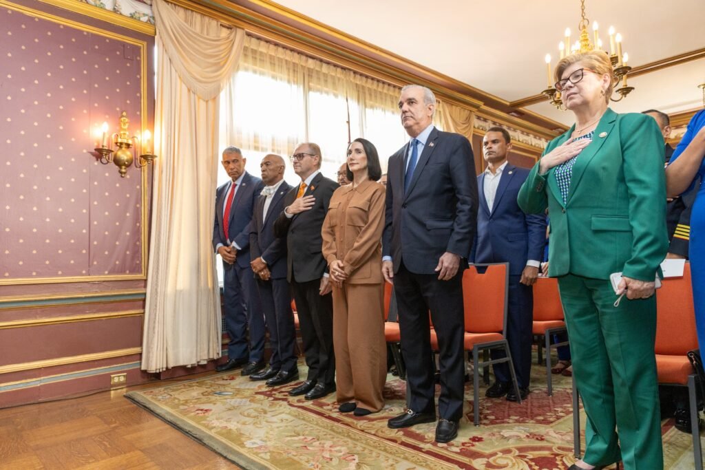 Presidente Abinader recibe la Medalla Presidencial de William Paterson University, el más alto honor otorgado por esa casa de estudios